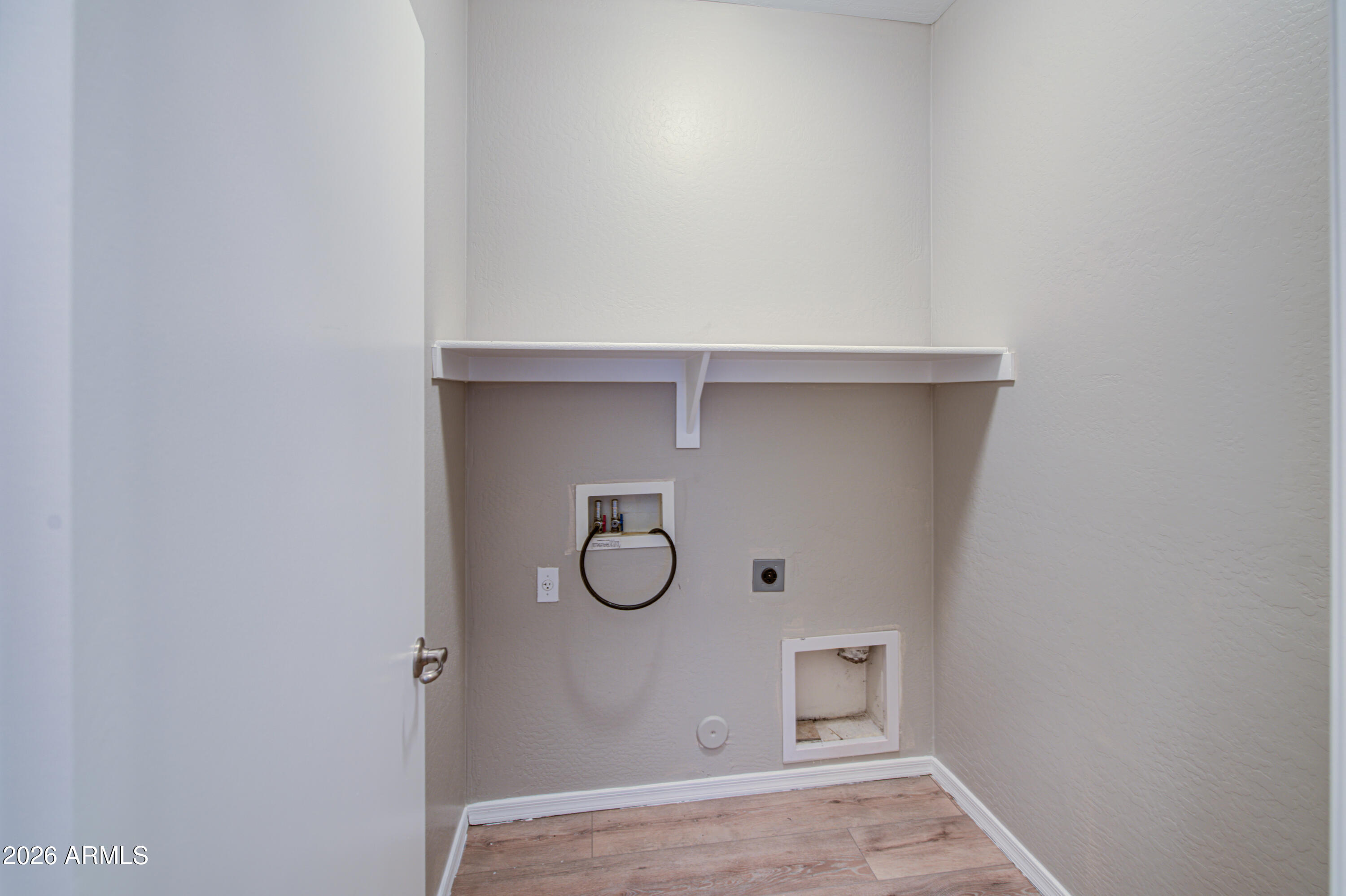 7759 West Monte Vista Road Phoenix, AZ 85035 - Photo 38 of 43 a view of an empty room