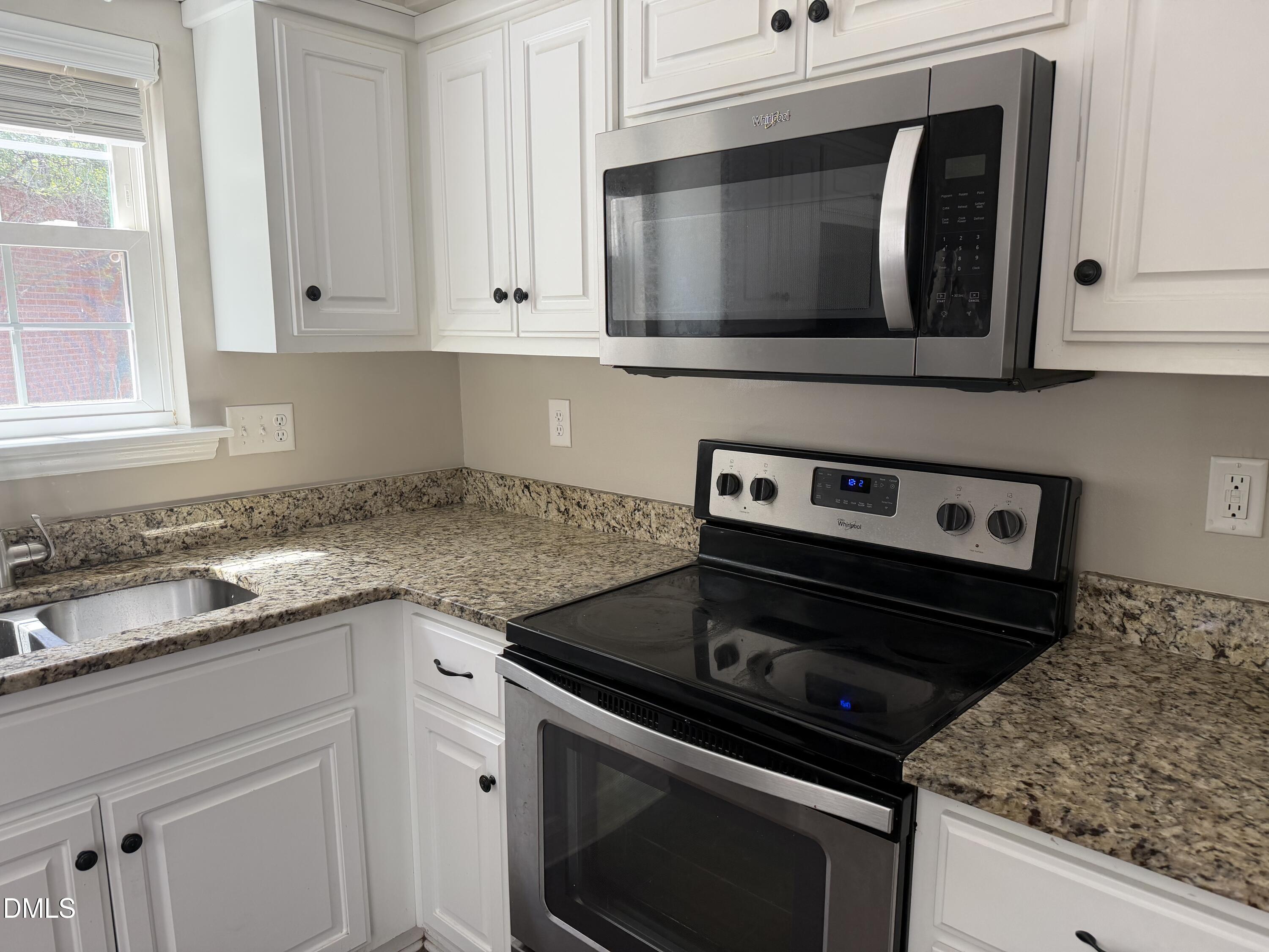208 Bridgefield Place, Unit B Durham, NC 27705 - Photo 6 of 10