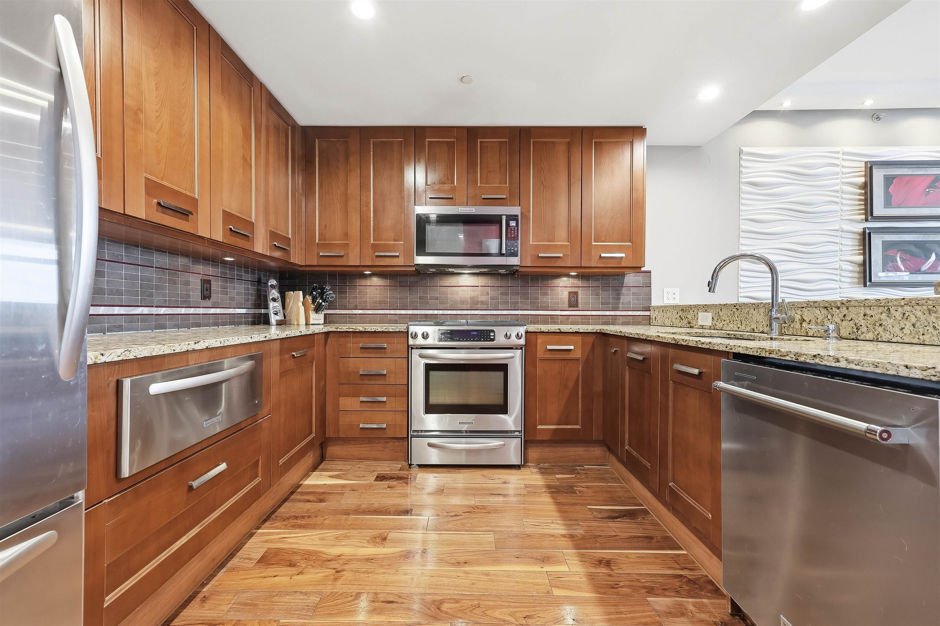 8100 River Road, Unit 401 North Bergen, NJ 07047 - Photo 9 of 39 Gallery Image 9