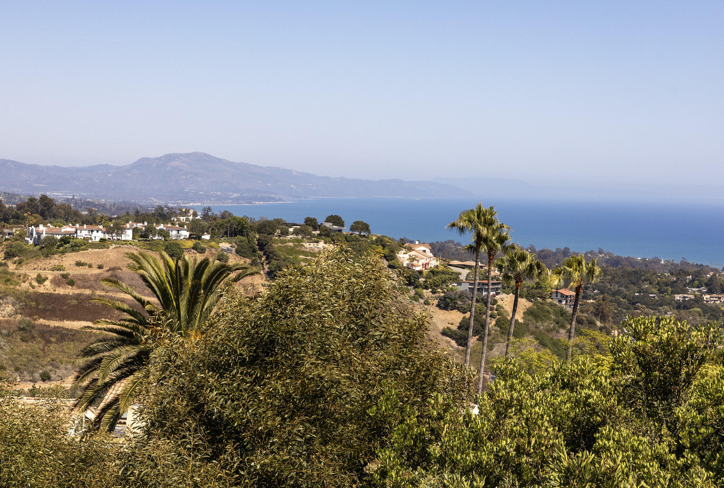 900 Las Alturas Road Santa Barbara, CA 93103 - Photo 27 of 42 a view of a city