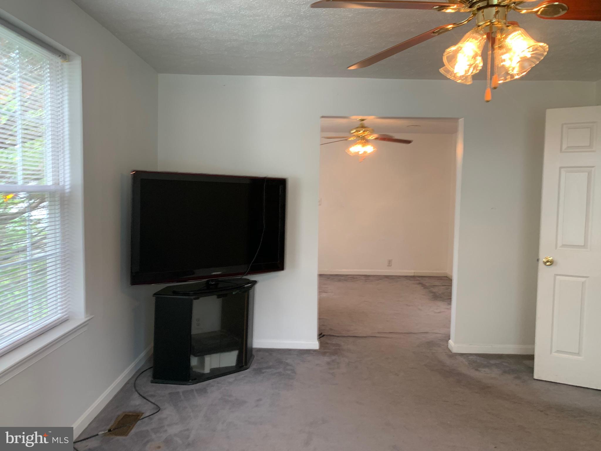 307 Magothy Beach Road Pasadena, MD 21122 - Photo 25 of 29 Gallery Image 25