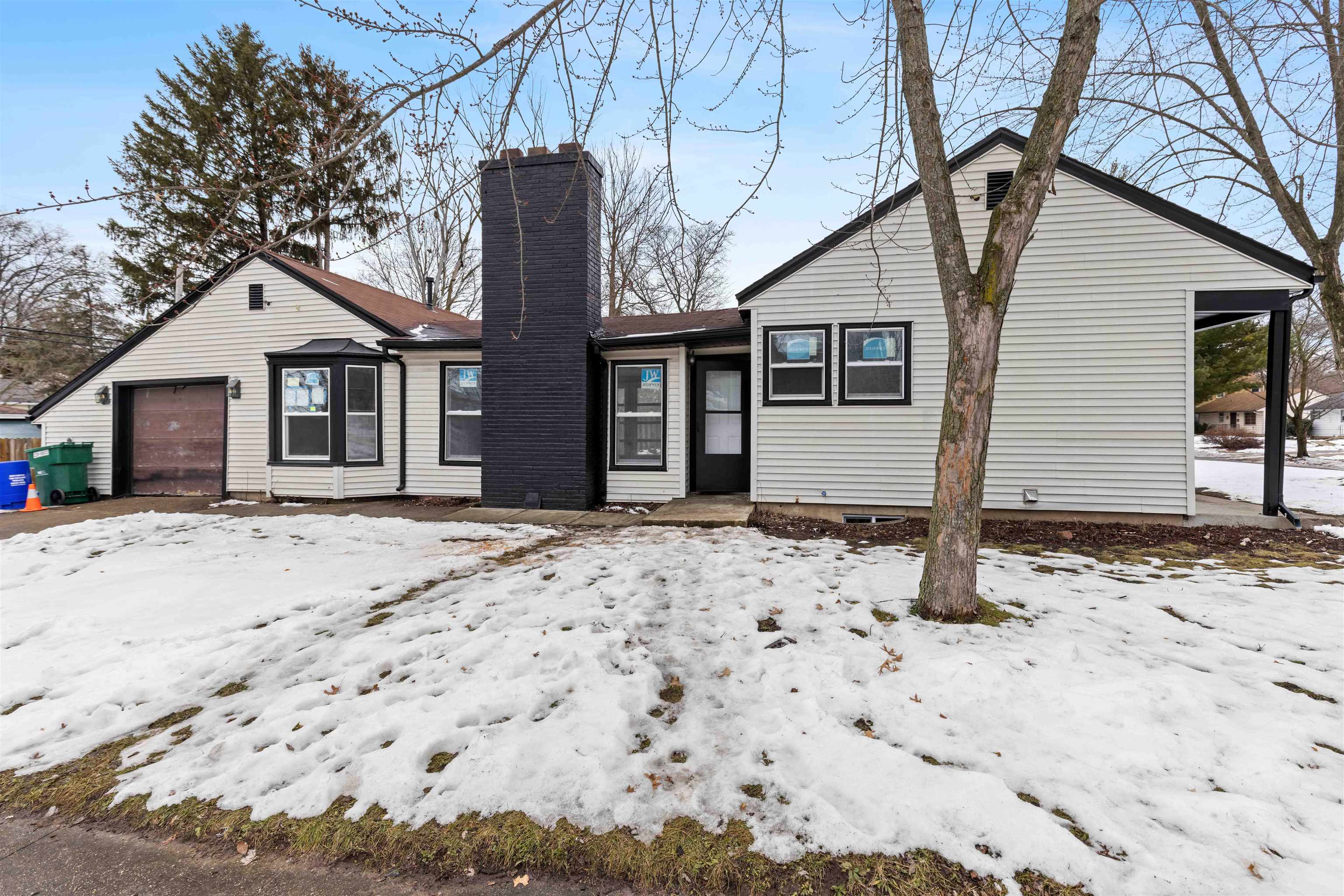 2604 Pelham Road Rockford, IL 61107 - Photo 2 of 17 Gallery Image 2