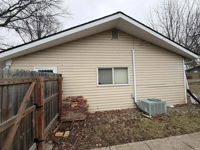 5036 Derome Drive, Fort Wayne, IN 46835