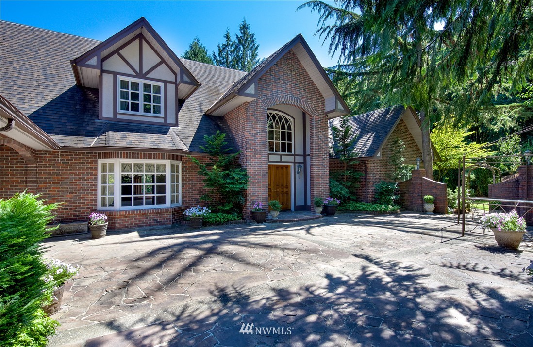 1802 South Scheuber Road Chehalis, WA 98532 - Photo 2 of 25 Gallery Image 2