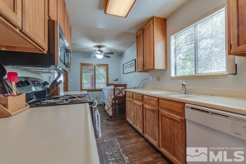 4990 Reggie Road Reno, NV 89502 - Photo 8 of 20 Photo 8