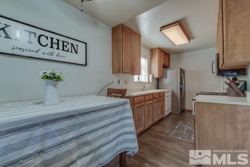 4990 Reggie Road Reno, NV 89502 - Photo 9 of 20 Photo 9