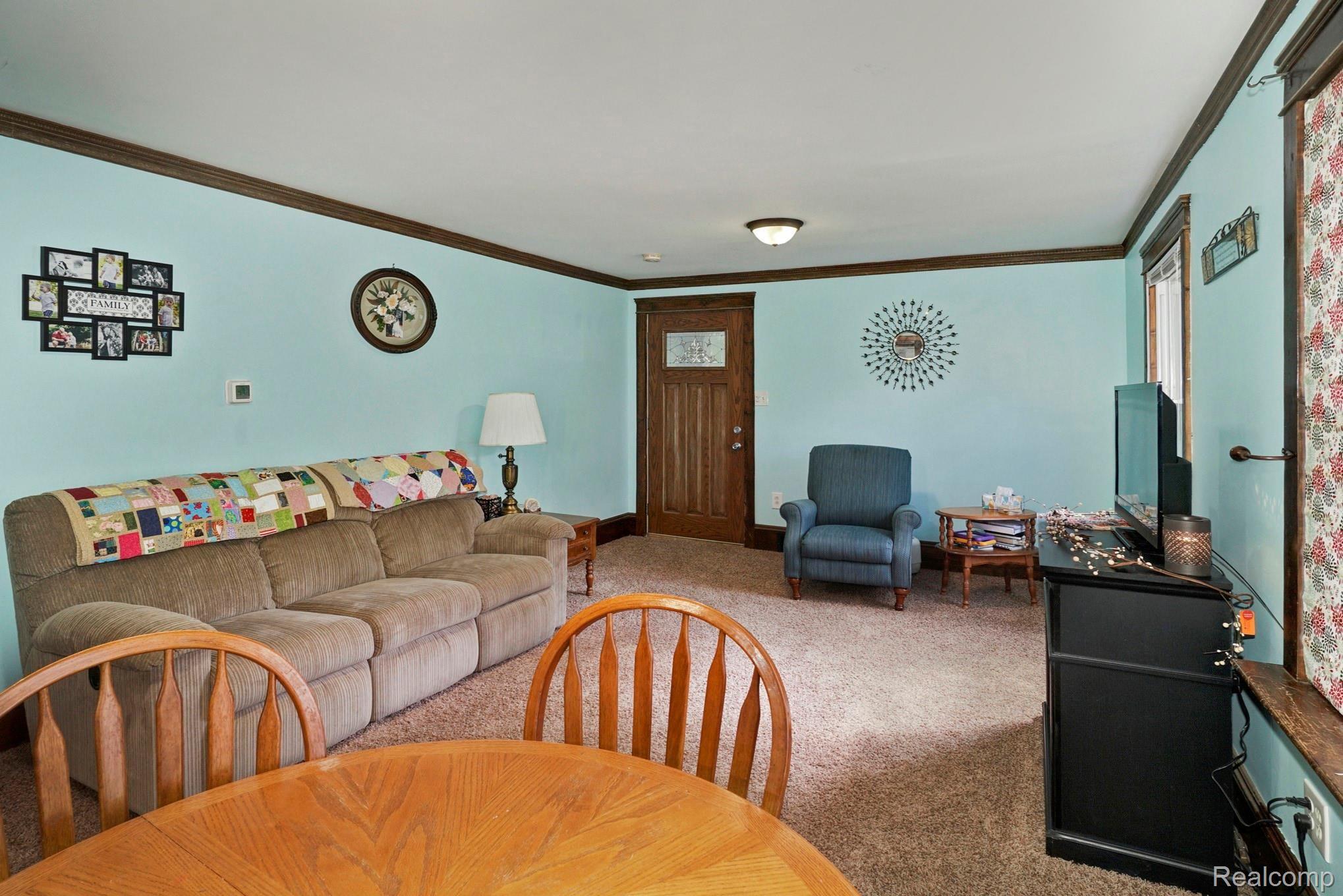 1104 Woodworth Road Jackson, MI 49202 - Photo 8 of 19 DSC01706_7.jpg