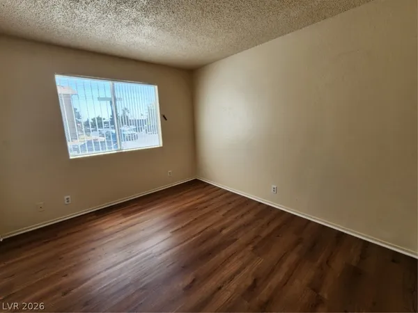 $1,000 | 2773 Sidewinder Lane, Unit B, Las Vegas, NV 89121