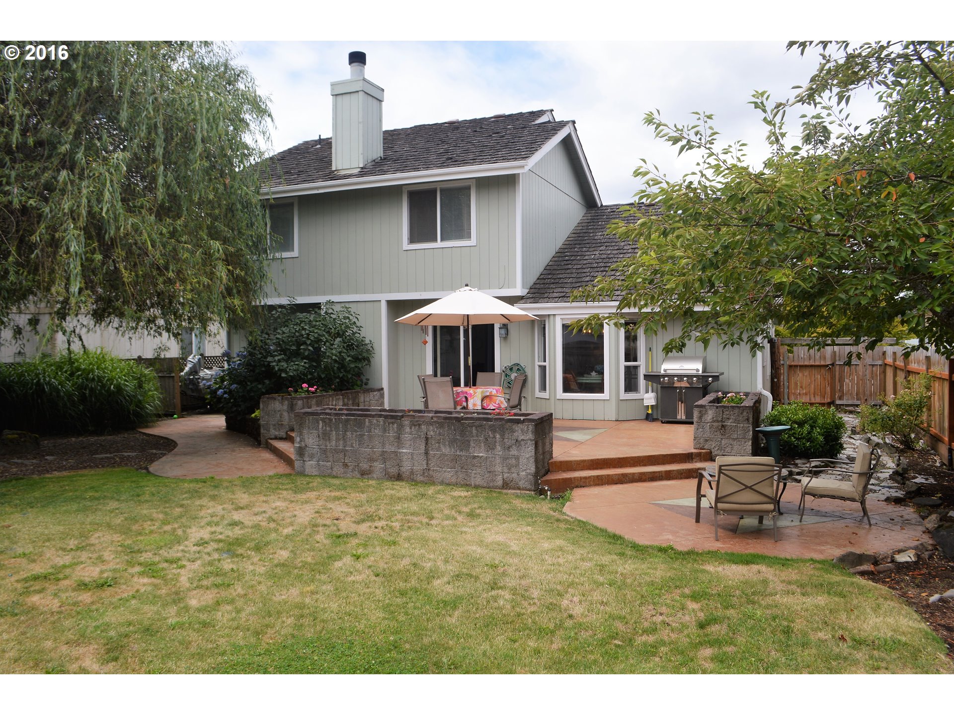 883 South 44th Street Springfield, OR 97478 - Photo 12 of 17
