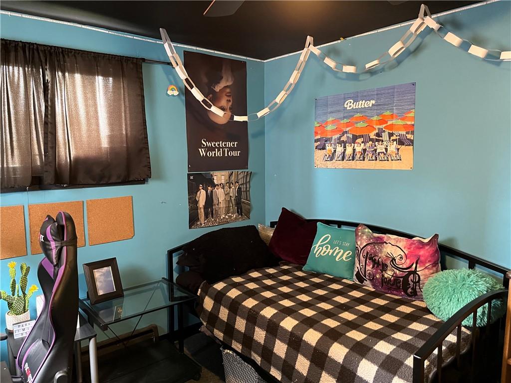 613-615 Bank Street Carnegie, PA 15106 - Photo 9 of 25 a bedroom with a bed and window