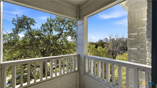 $1,300 | 1005 North LBJ Drive, Unit B5, San Marcos, TX 78666