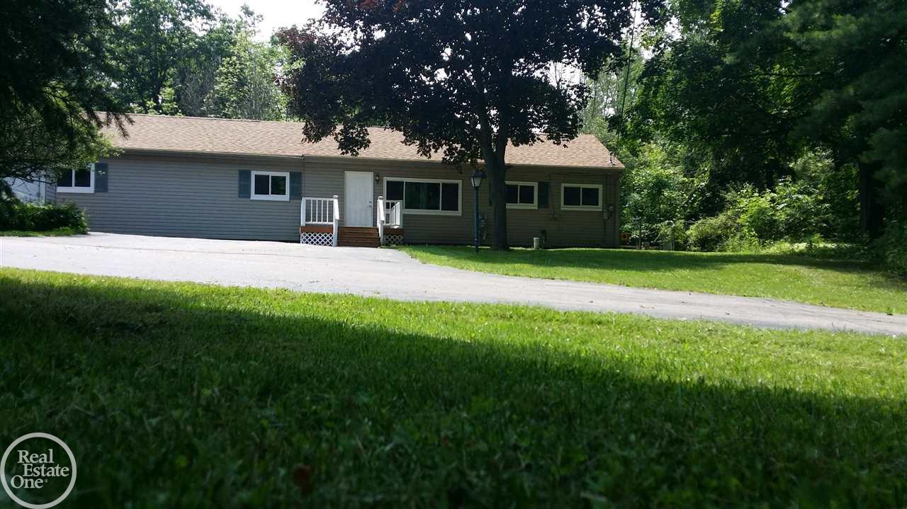 5190 Secord Lake Road Leonard, MI 48367 - Photo 2 of 34 50002072-1.JPG