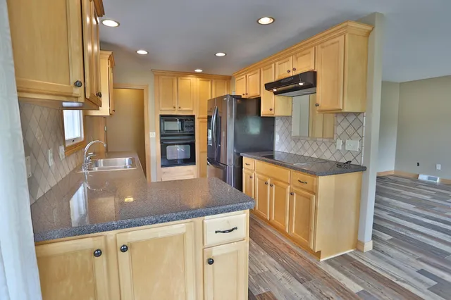 $369,900 | 931 Roosevelt Street, River Falls, WI 54022