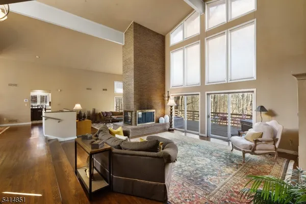 $1,150,000 | 4 Timber Ridge Drive, Warren, NJ 07059