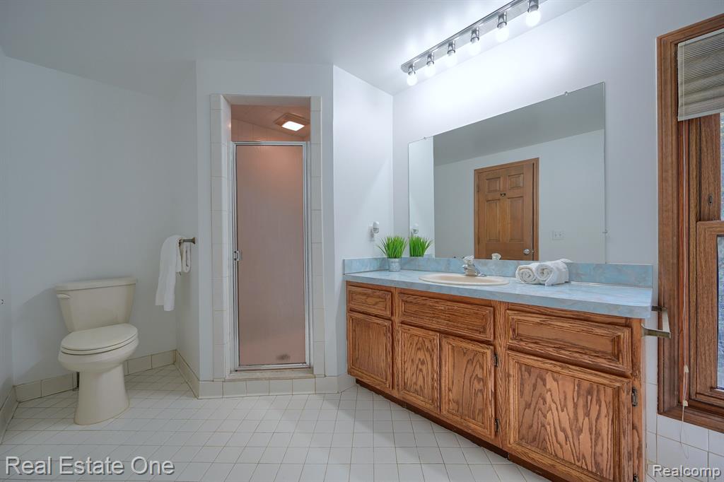 1249 Springwood Court Rochester Hills, MI 48309 - Photo 32 of 52