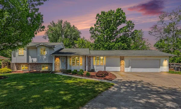 $249,900 | 1907 West Packard Drive, Saginaw, MI 48638