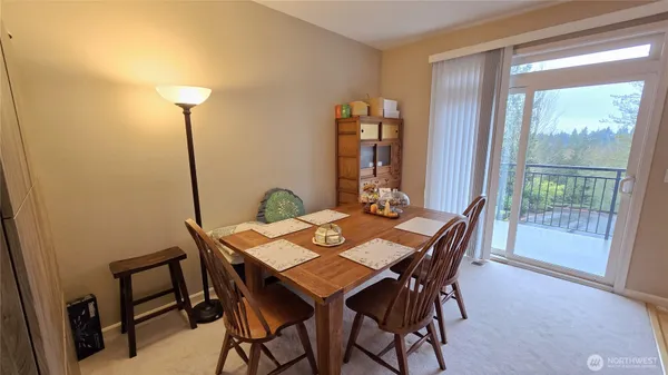 $3,700 | 2628 139th Avenue Southeast, Unit 9, Bellevue, WA 98005
