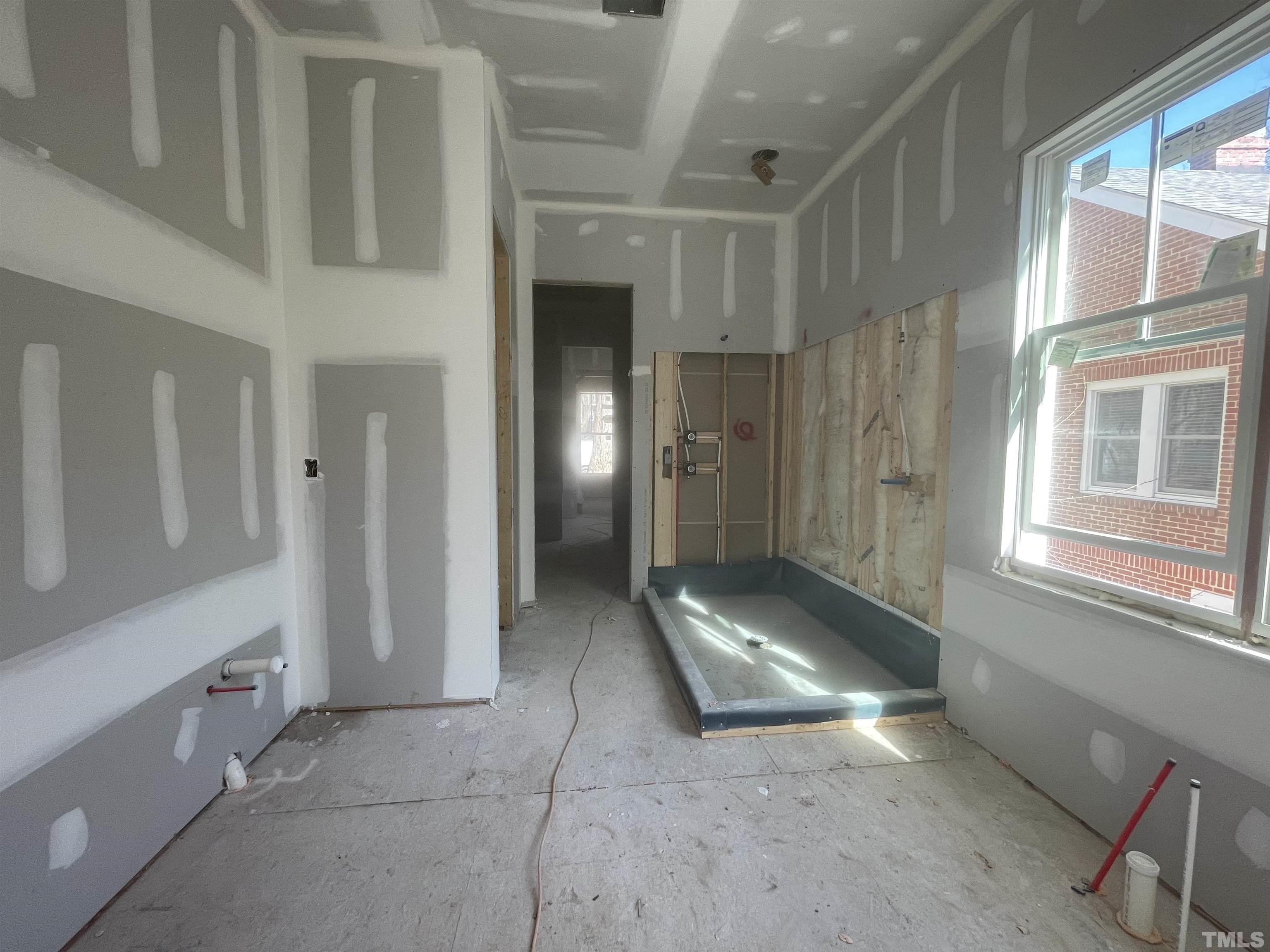 505 Harvey Street Raleigh, NC 27608 - Photo 12 of 31 a view of an entryway with a livingroom