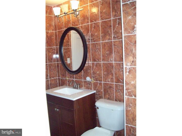7401 Sommers Road Philadelphia, PA 19138 - Photo 13 of 21 Bathroom