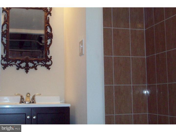 7401 Sommers Road Philadelphia, PA 19138 - Photo 21 of 21 Bathroom