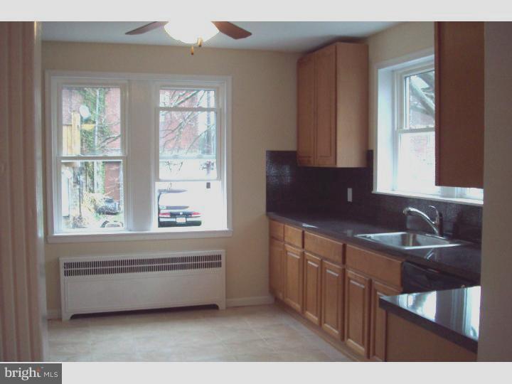 7401 Sommers Road Philadelphia, PA 19138 - Photo 10 of 21 Kitchen