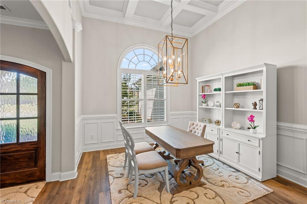 3936 Wynne Brook Court High Point, NC 27265 - Photo 3 of 37