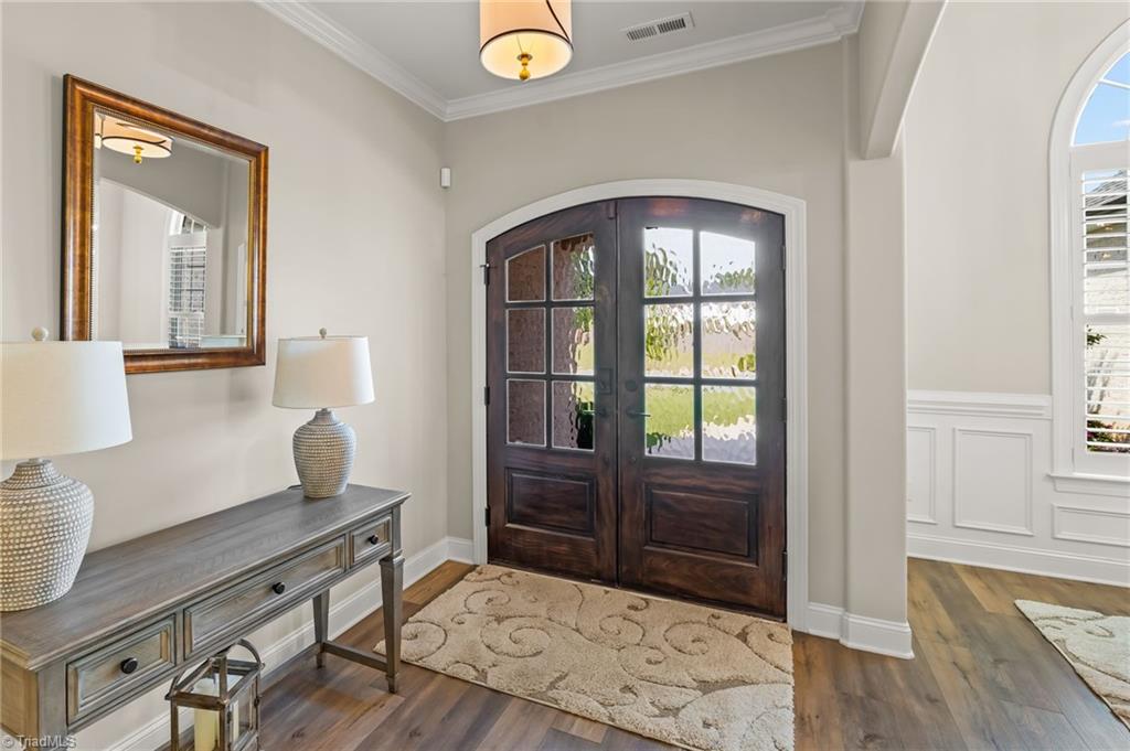 3936 Wynne Brook Court High Point, NC 27265 - Photo 8 of 37