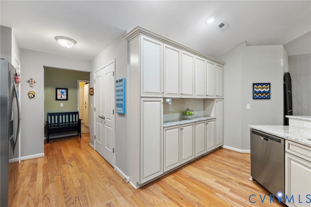 5753 Magnolia Shore Lane Chester, VA 23831 - Photo 16 of 46