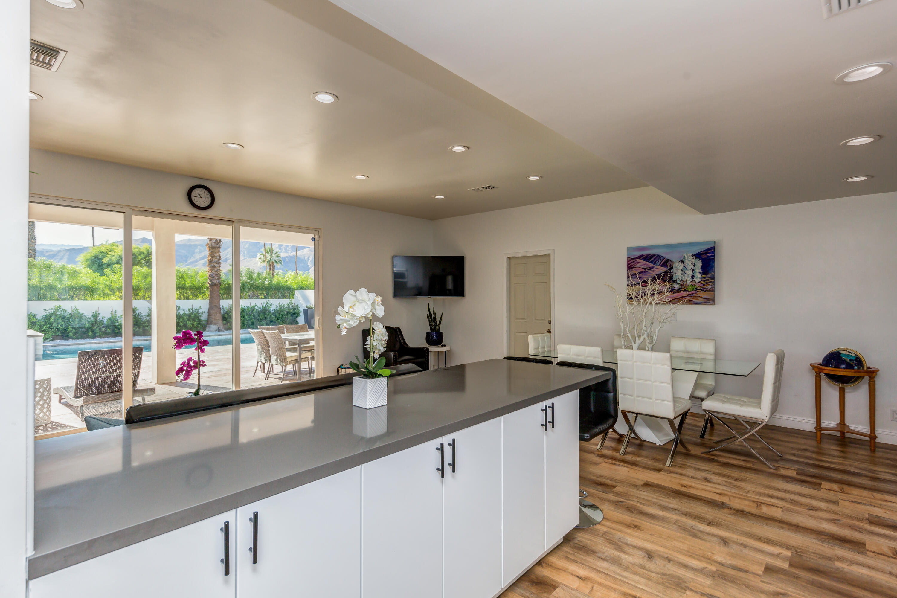 70181 Chappel Road Rancho Mirage, CA 92270 - Photo 33 of 43 a very nice looking living room with a large window