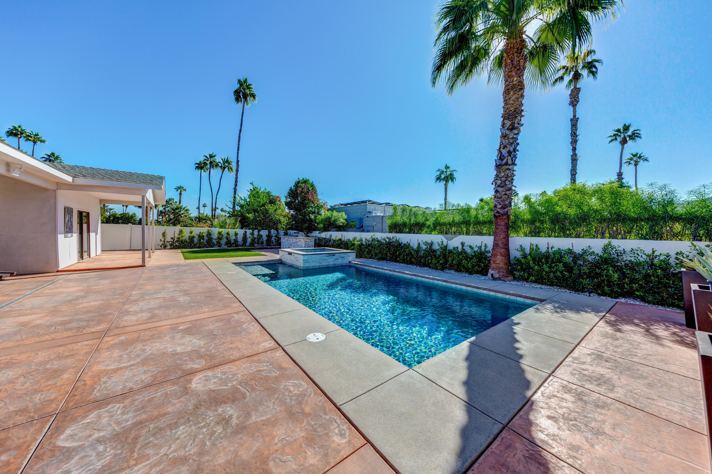 70181 Chappel Road Rancho Mirage, CA 92270 - Photo 6 of 43 a view of a terrace with a garden