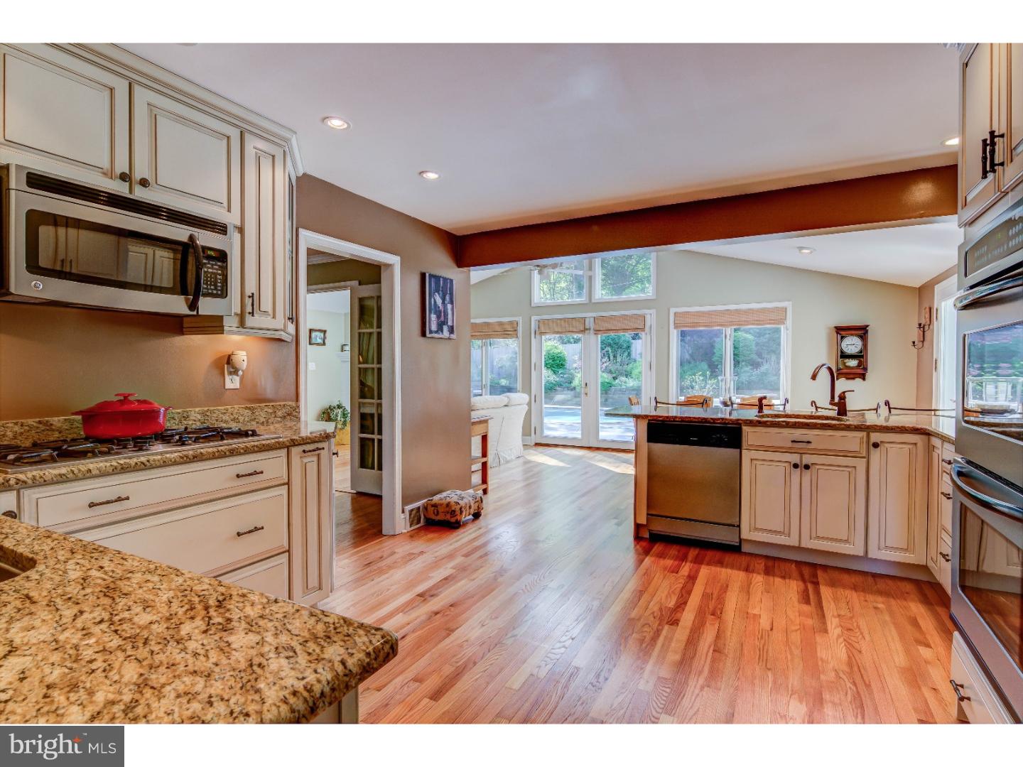414 Woodcrest Road Wayne, PA 19087 - Photo 12 of 22