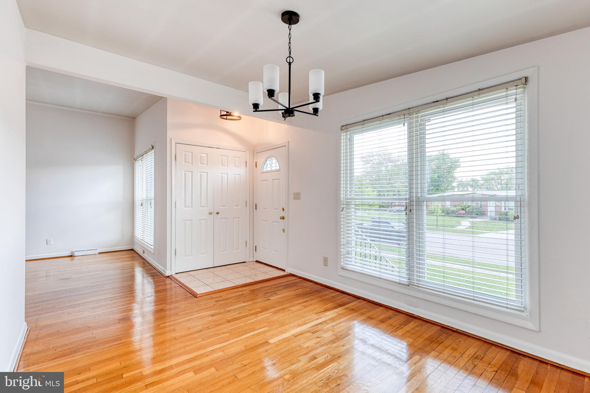6653 Chippewa Drive Baltimore, MD 21209 - Photo 9 of 24 a view of an empty room with a window