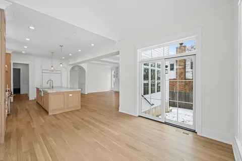 $3,100,000 | 2438 Pomona Lane, Wilmette, IL 60091