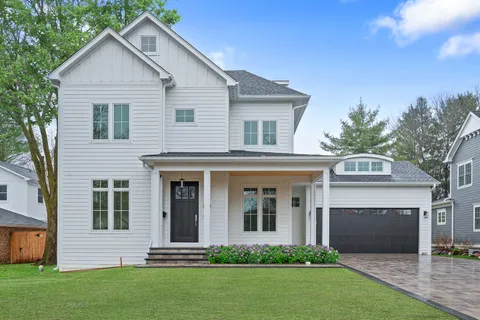 $3,100,000 | 2438 Pomona Lane, Wilmette, IL 60091