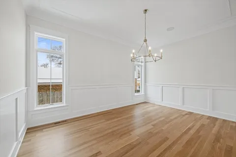 $3,100,000 | 2438 Pomona Lane, Wilmette, IL 60091