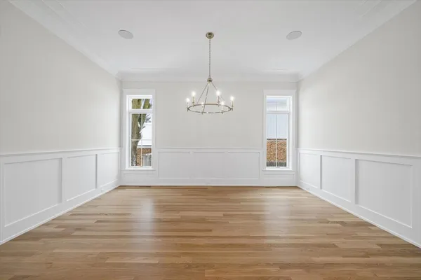 $3,100,000 | 2438 Pomona Lane, Wilmette, IL 60091