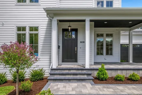 $3,100,000 | 2438 Pomona Lane, Wilmette, IL 60091
