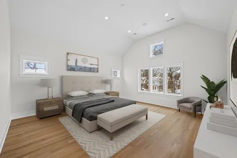 $3,100,000 | 2438 Pomona Lane, Wilmette, IL 60091