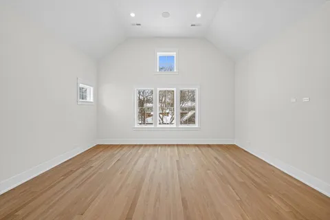 $3,100,000 | 2438 Pomona Lane, Wilmette, IL 60091
