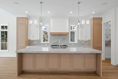 $3,100,000 | 2438 Pomona Lane, Wilmette, IL 60091
