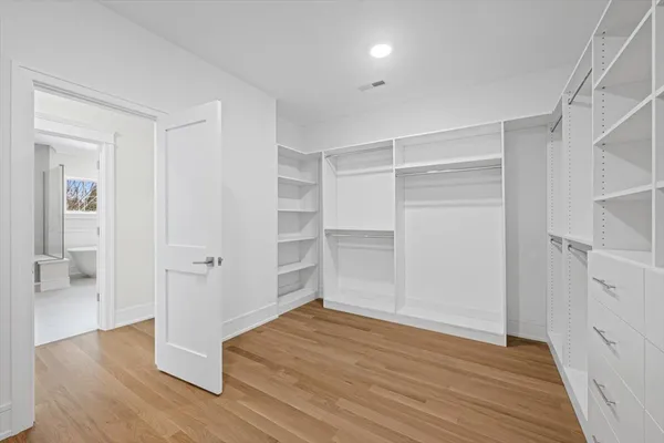 $3,100,000 | 2438 Pomona Lane, Wilmette, IL 60091