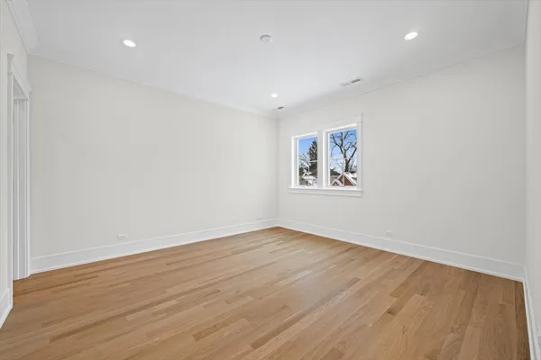 $3,100,000 | 2438 Pomona Lane, Wilmette, IL 60091