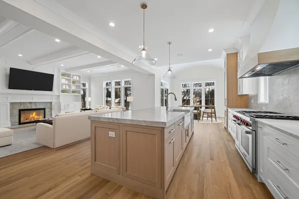 $3,100,000 | 2438 Pomona Lane, Wilmette, IL 60091