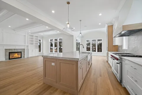 $3,100,000 | 2438 Pomona Lane, Wilmette, IL 60091