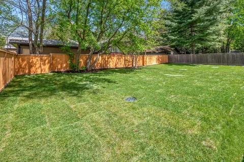 $3,100,000 | 2438 Pomona Lane, Wilmette, IL 60091