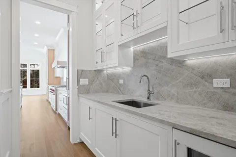 $3,100,000 | 2438 Pomona Lane, Wilmette, IL 60091