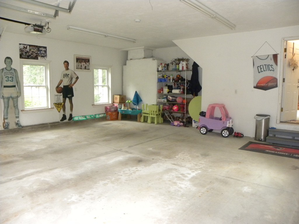 57 McIntyre Road Charlton, MA 01507 - Photo 27 of 30 a view of a room with toys