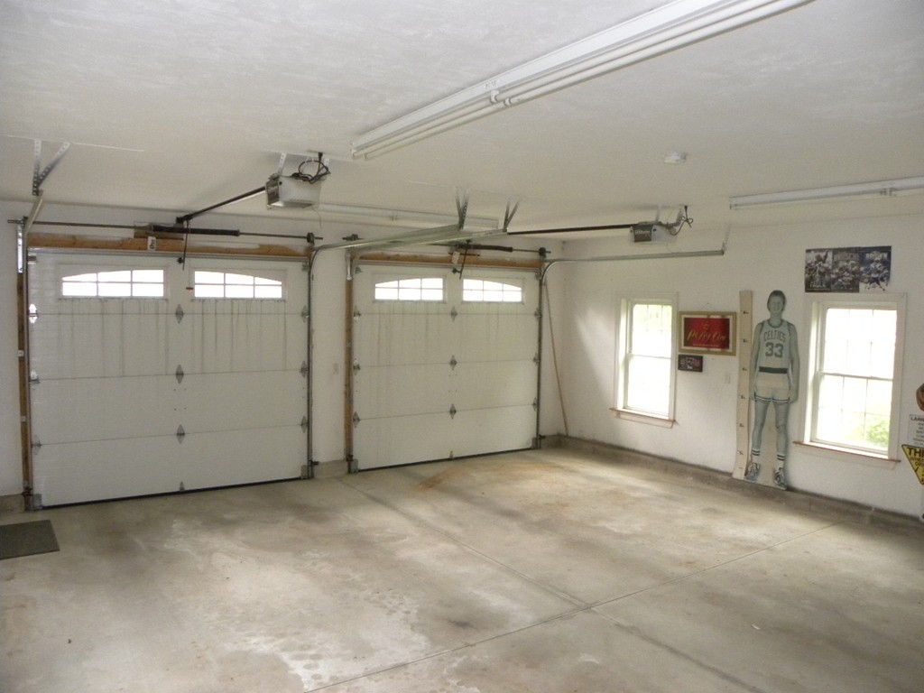 57 McIntyre Road Charlton, MA 01507 - Photo 28 of 30 an empty room with windows