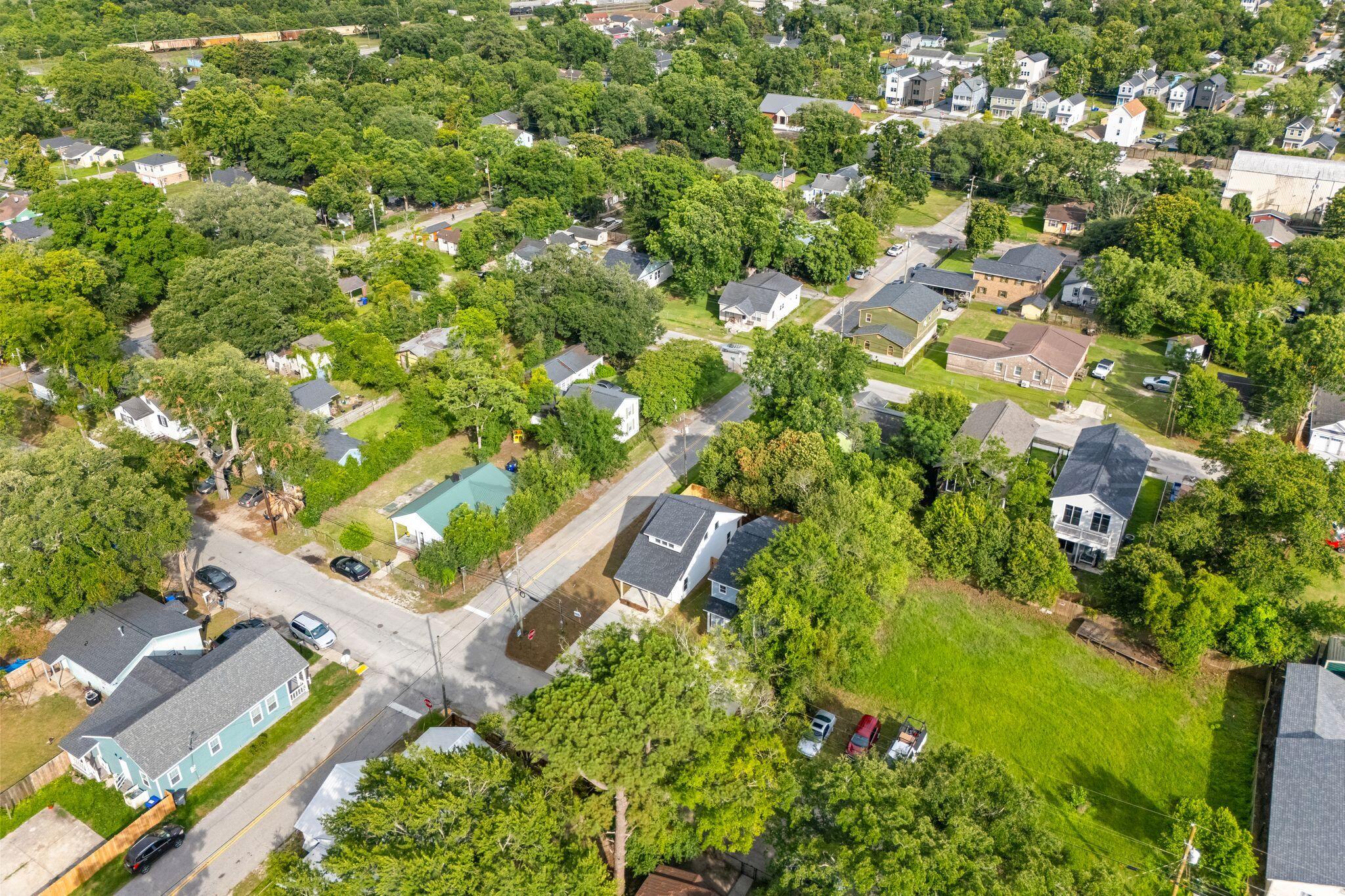 2017 Hampton Avenue North Charleston, SC 29405 - Photo 35 of 39 2017-Hampton-41