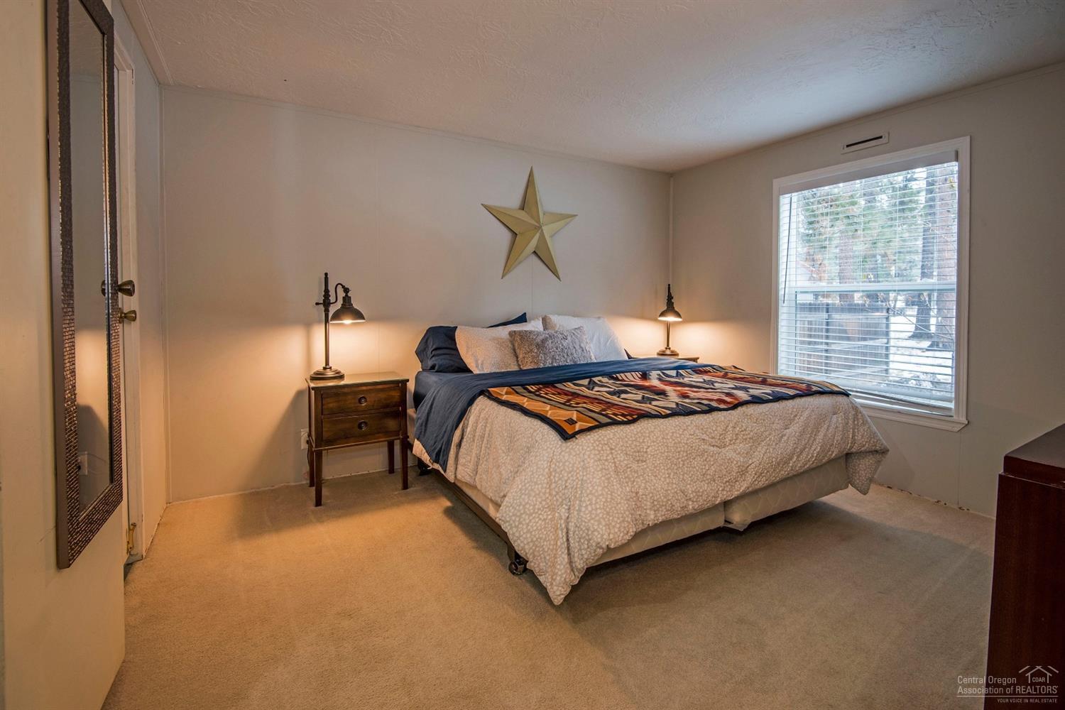 60211 Cinder Butte Road Bend, OR 97702 - Photo 10 of 20 master bedroom